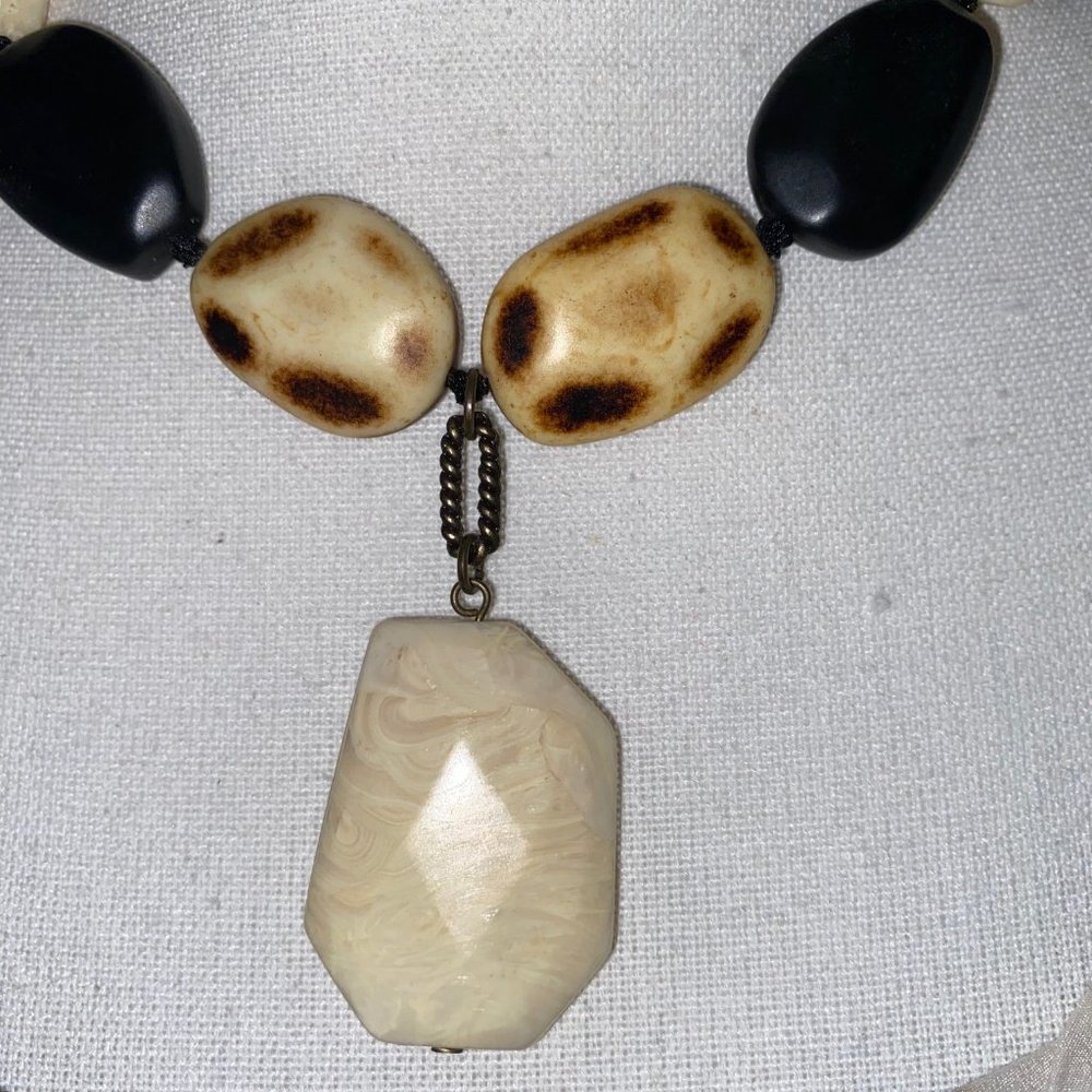 Necklace - Picture 4 of 4